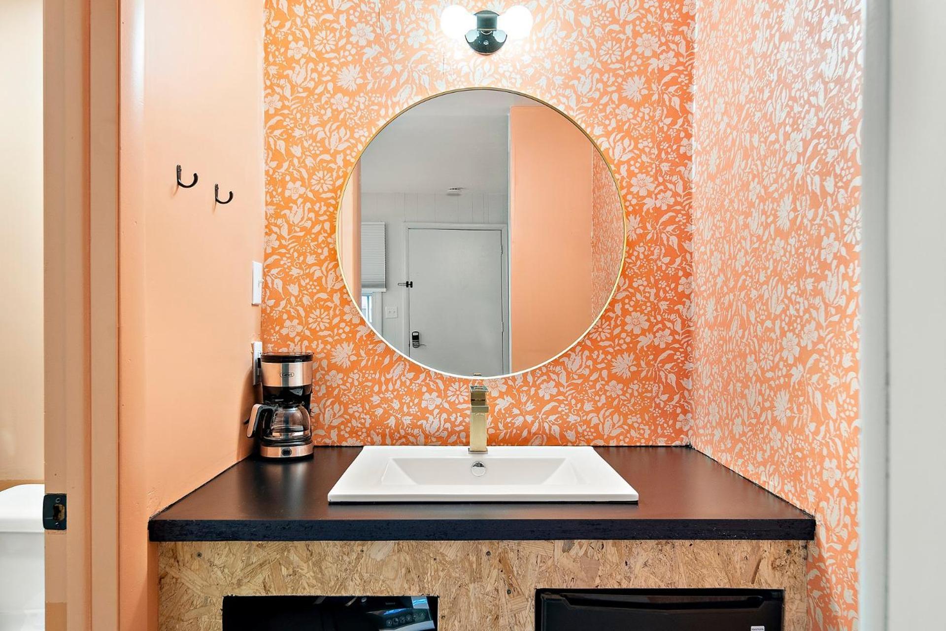 The Brooks Motel Hillsdale エクステリア 写真